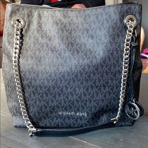 Michael Kors hand bag